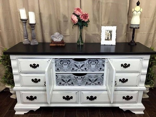 DISTRESSED DRESSER